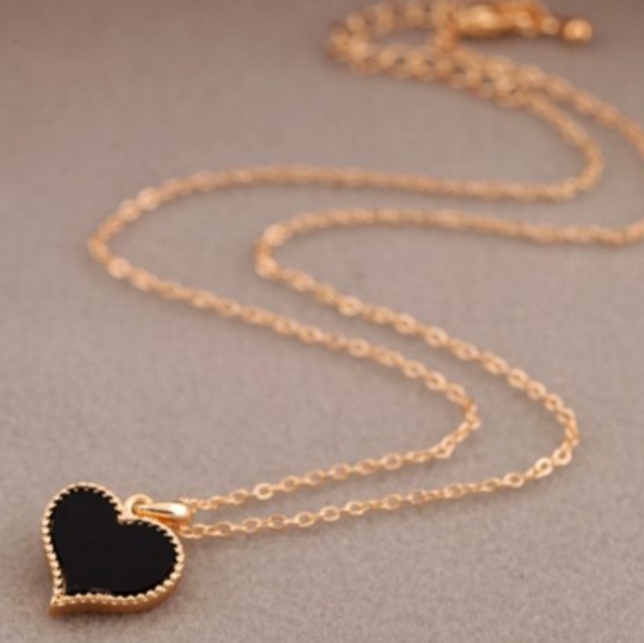 minimalist Jewelry - FASHION HEART NECKLACE